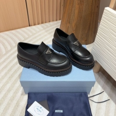 Prada Low Shoes